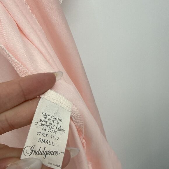 Indulgence Vintage Pink Satin Lace Robe Size Small Coquette - Picture 3 of 10